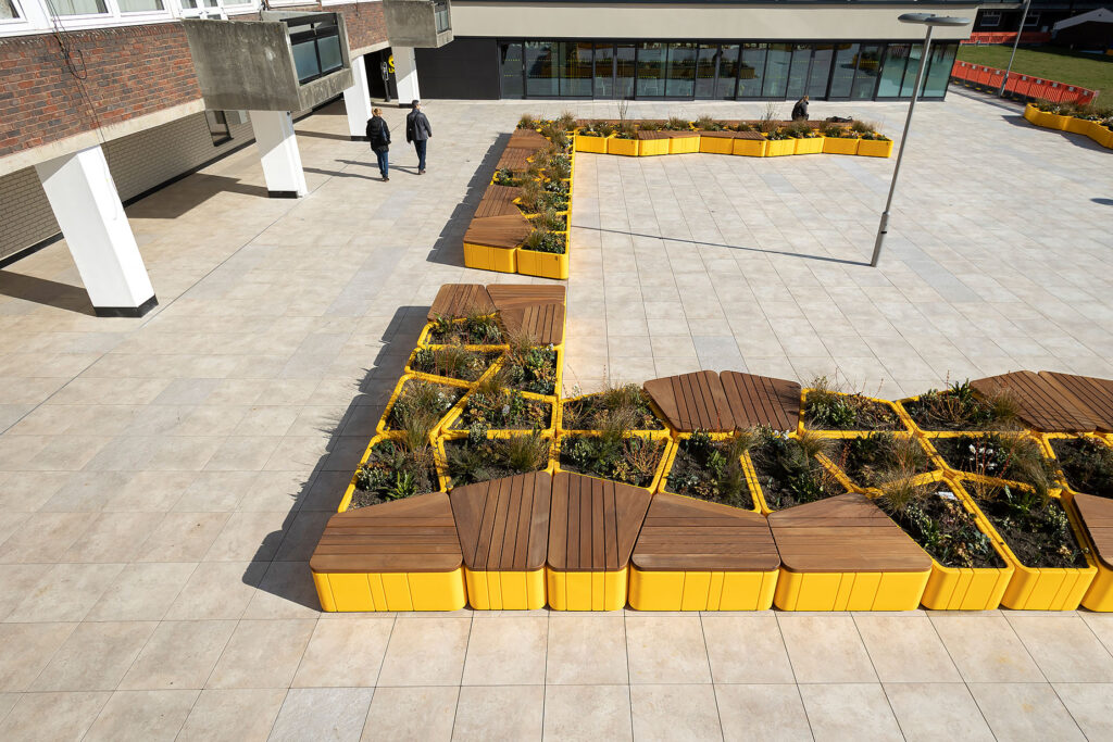 Uniun bench and planter in yellow geometric configuration