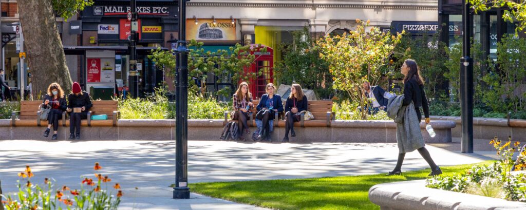 Christchurch Gardens public space in London