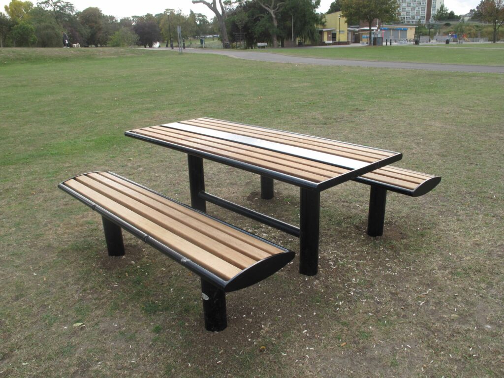 Zenith picnic table and bench