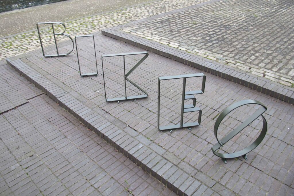 Letetrform cycle stand in public realm