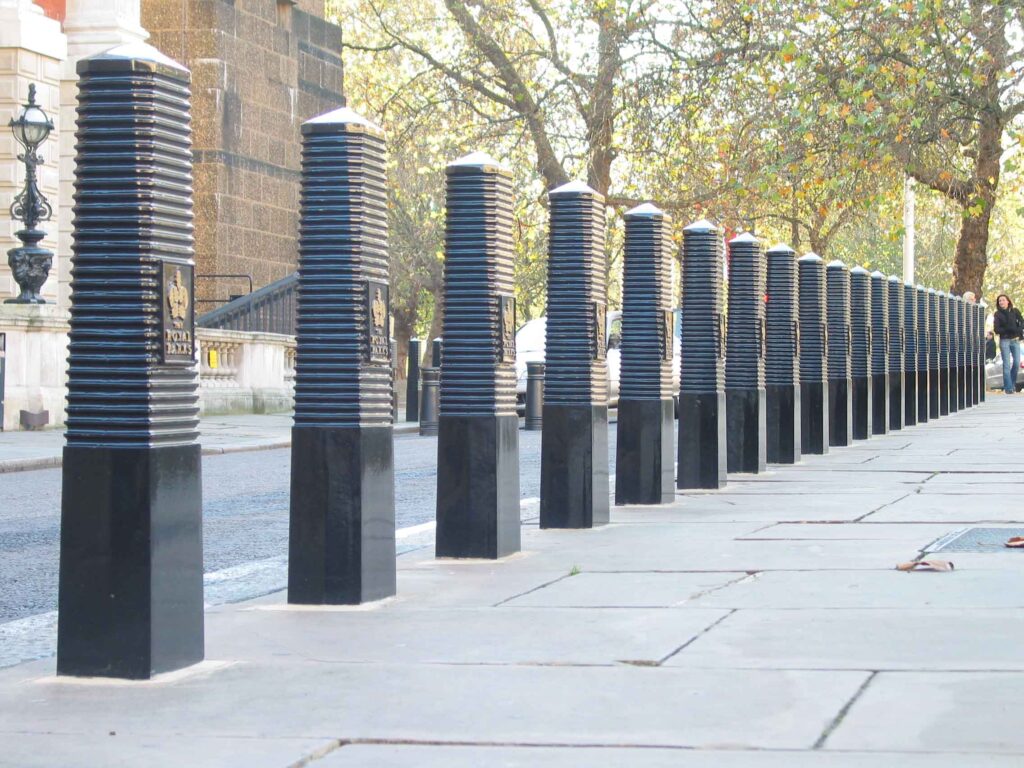 City Bollards row-02